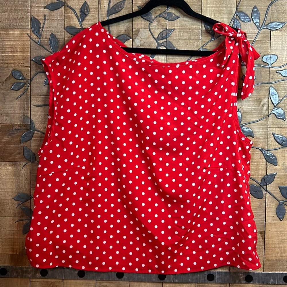 SHEIN Curve Unique Blouse